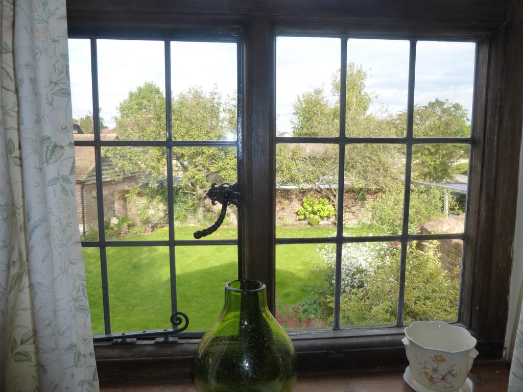 Strawberry Cottage B&B Hedge End Bilik gambar