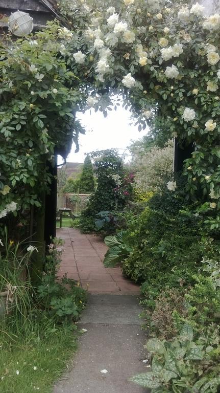 Strawberry Cottage B&B Hedge End Luaran gambar