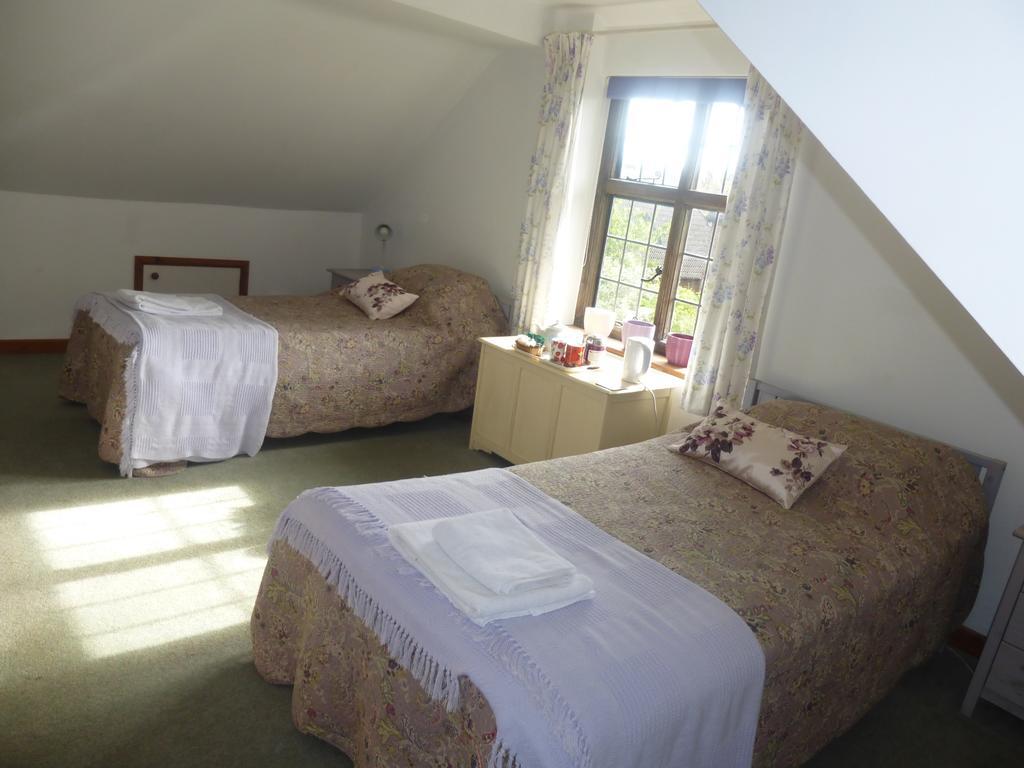 Strawberry Cottage B&B Hedge End Bilik gambar