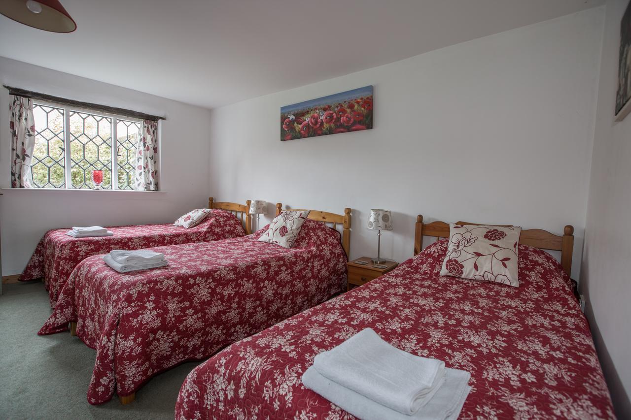 Strawberry Cottage B&B Hedge End Luaran gambar