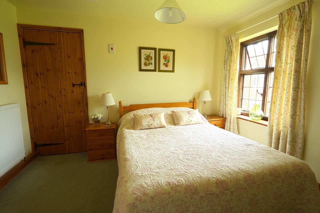 Strawberry Cottage B&B Hedge End Luaran gambar